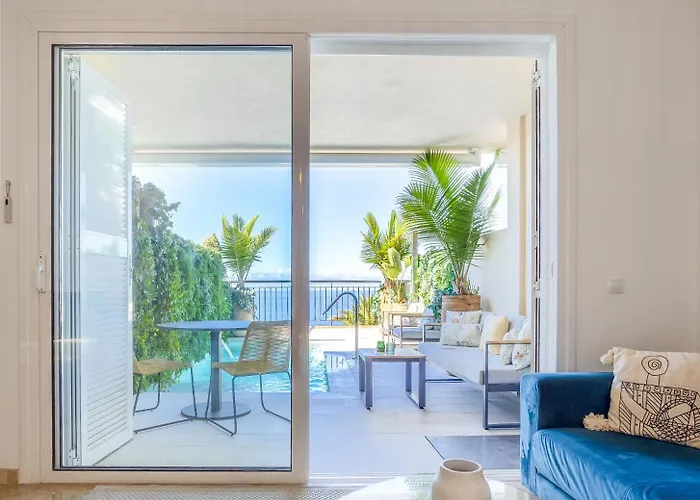 Sunset - Private Pool דירה