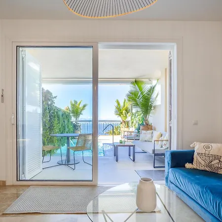 Sunset - Private Pool Appartement